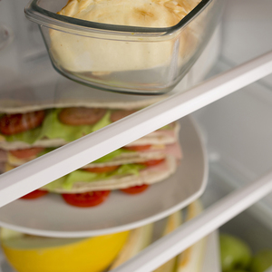Heladera con freezer no frost 315L Acero Inoxidable Patrick - HPK315NFI