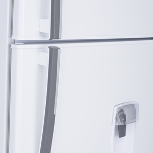 Patrick_Heladera_cycle_defrost_394L_Blanca_HPK151B_D00.jpg